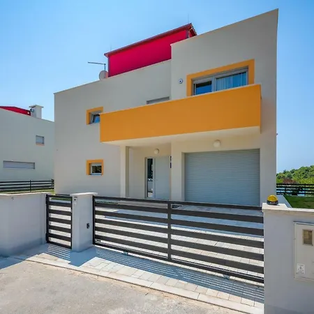 וילה Magnolija *