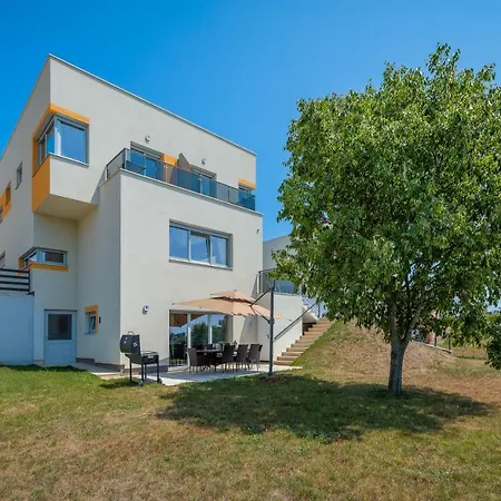 Magnolija וילה *